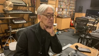 教授動静 第27回──坂本龍一、アメリカ大統領選と韓国ドラマについて語る